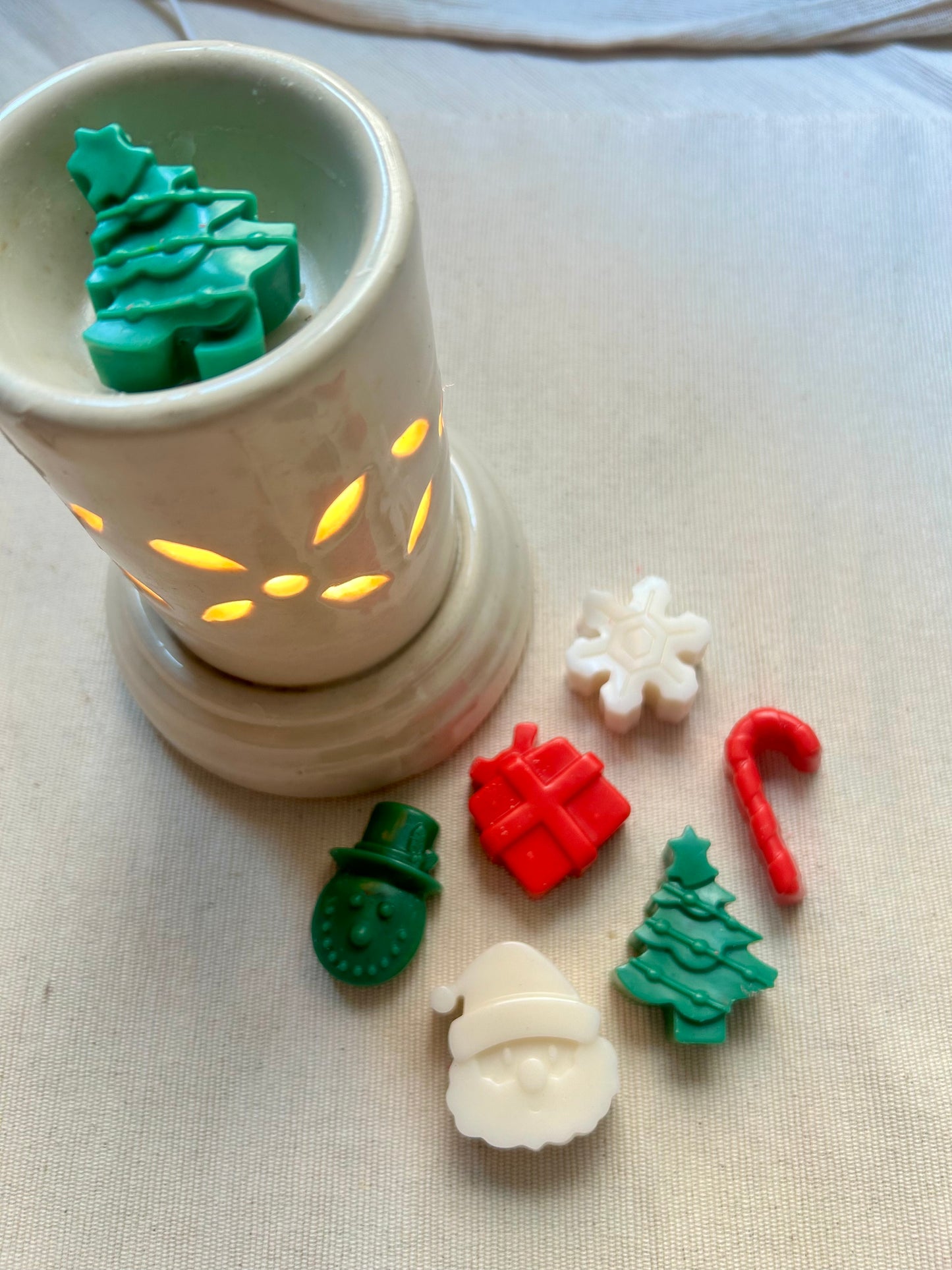 Christmas Themed - Soy Wax Melts