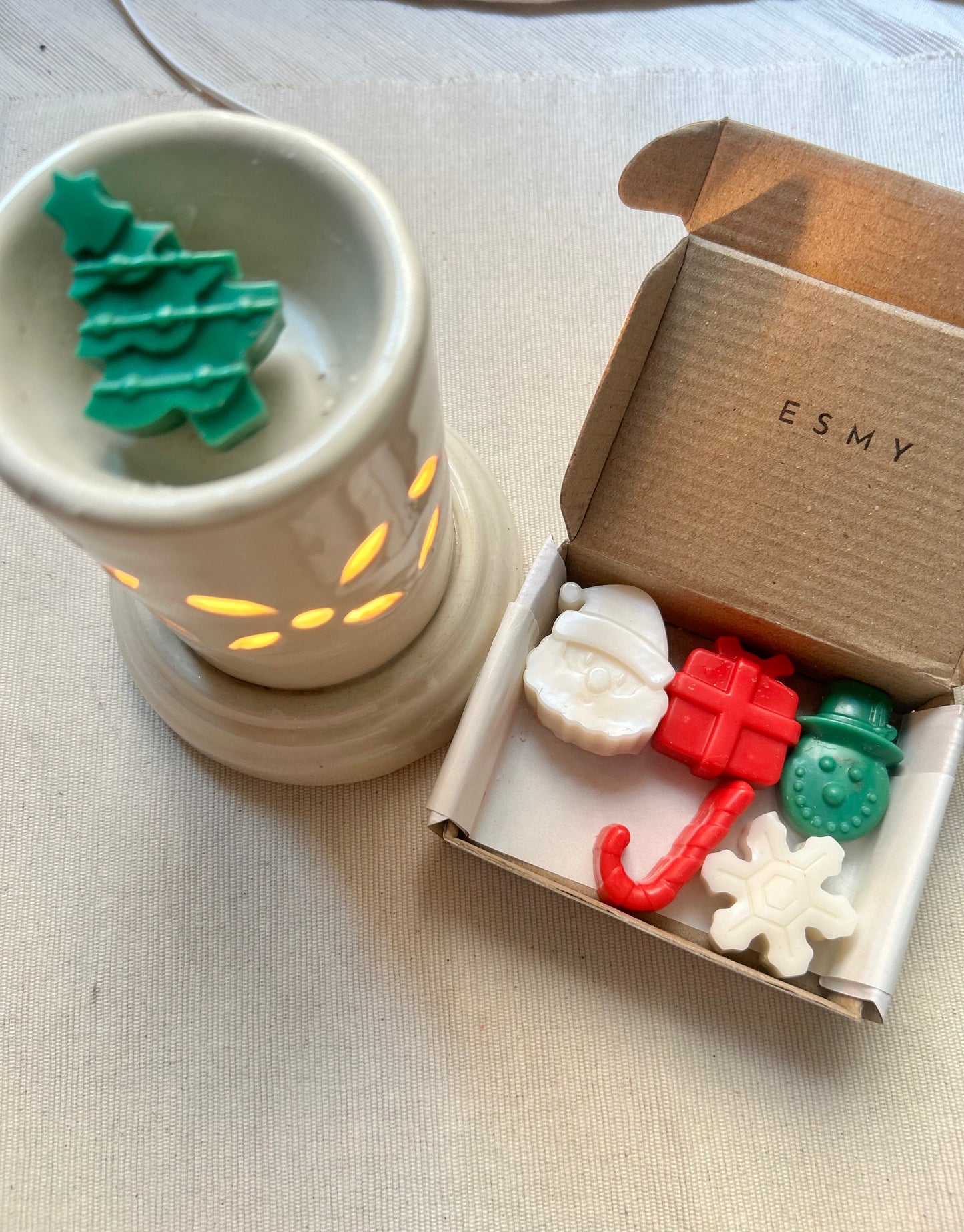 Christmas Themed - Soy Wax Melts